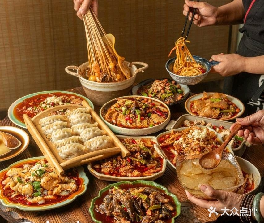 蜀山小玲·黄鸡肉钵钵鸡·黑金店