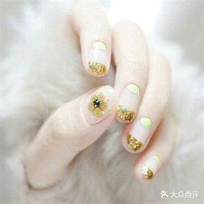 晴晴化妆美甲