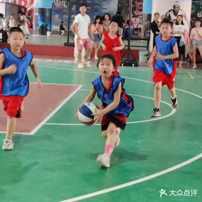 鲸童篮球训练营(学林雅苑馆)