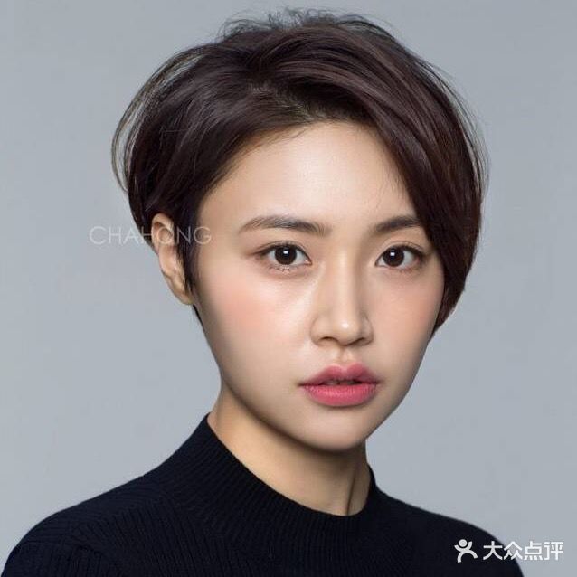 圆圈发型(万成·香格里拉A区店)