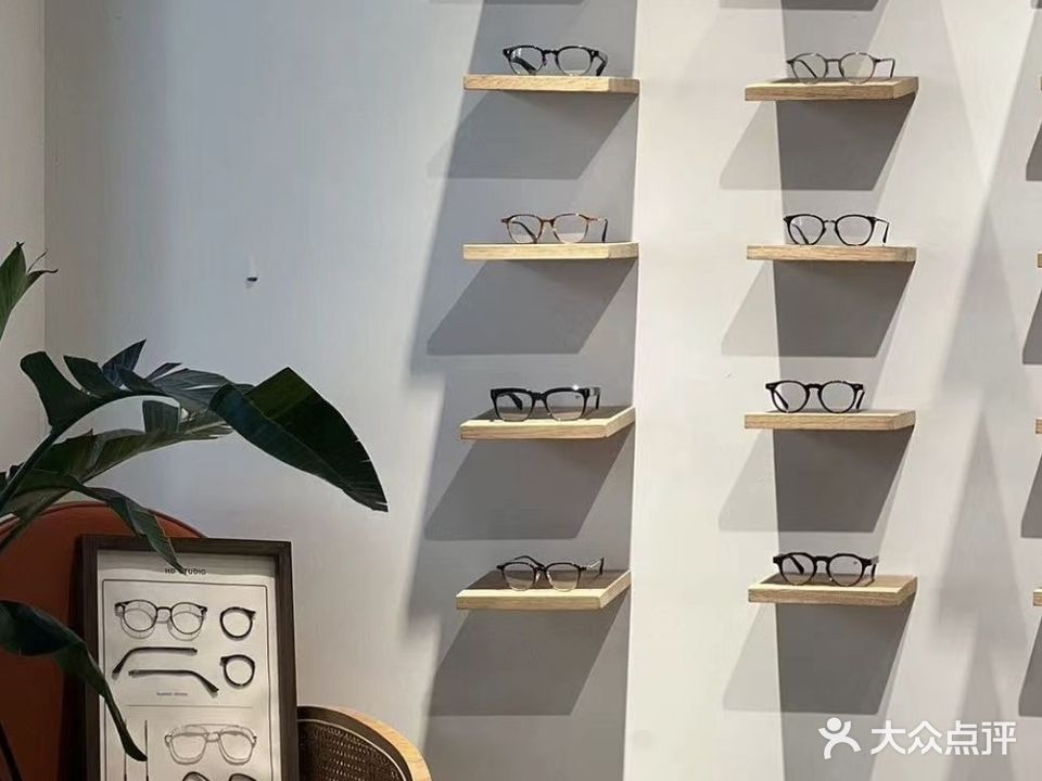 博士眼镜(星光大道店)