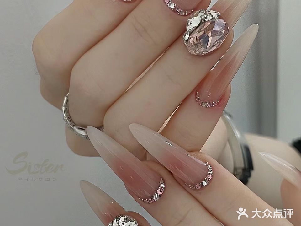 芭比莉尔·美甲美睫(胜利购物广场店)