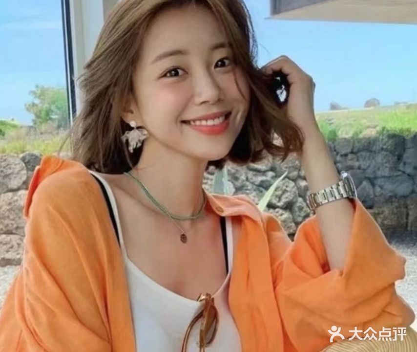 明日造型专业护肤造型沙龙