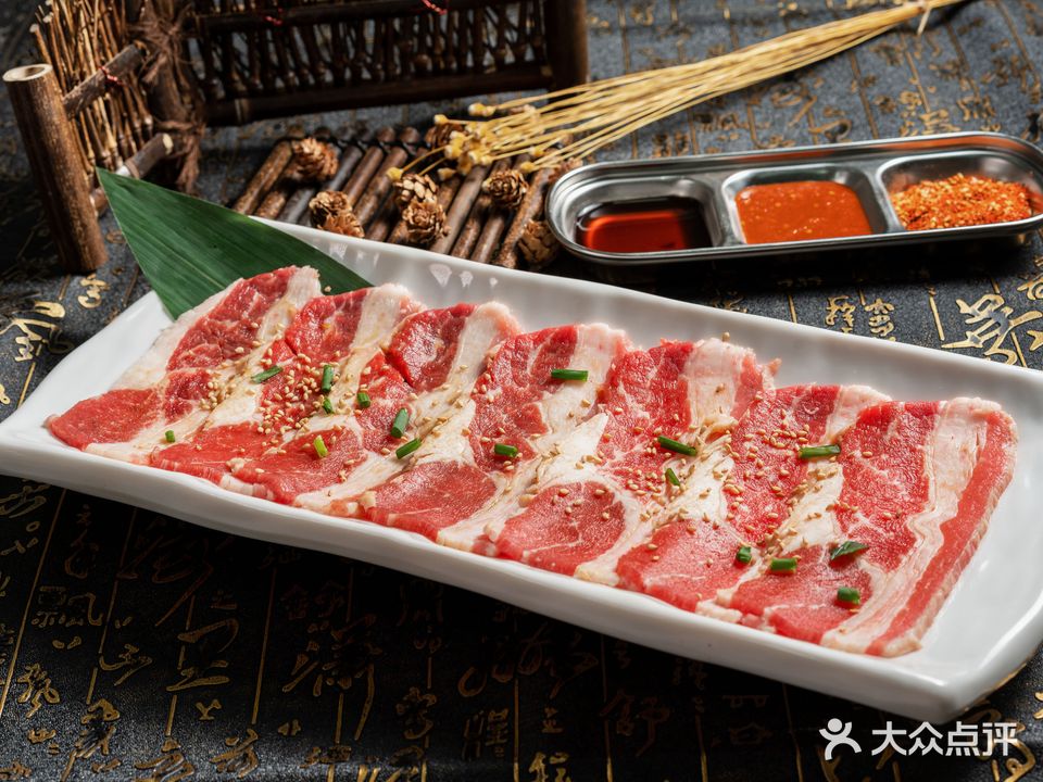 鲜牛道炭火烤肉(学府路店)