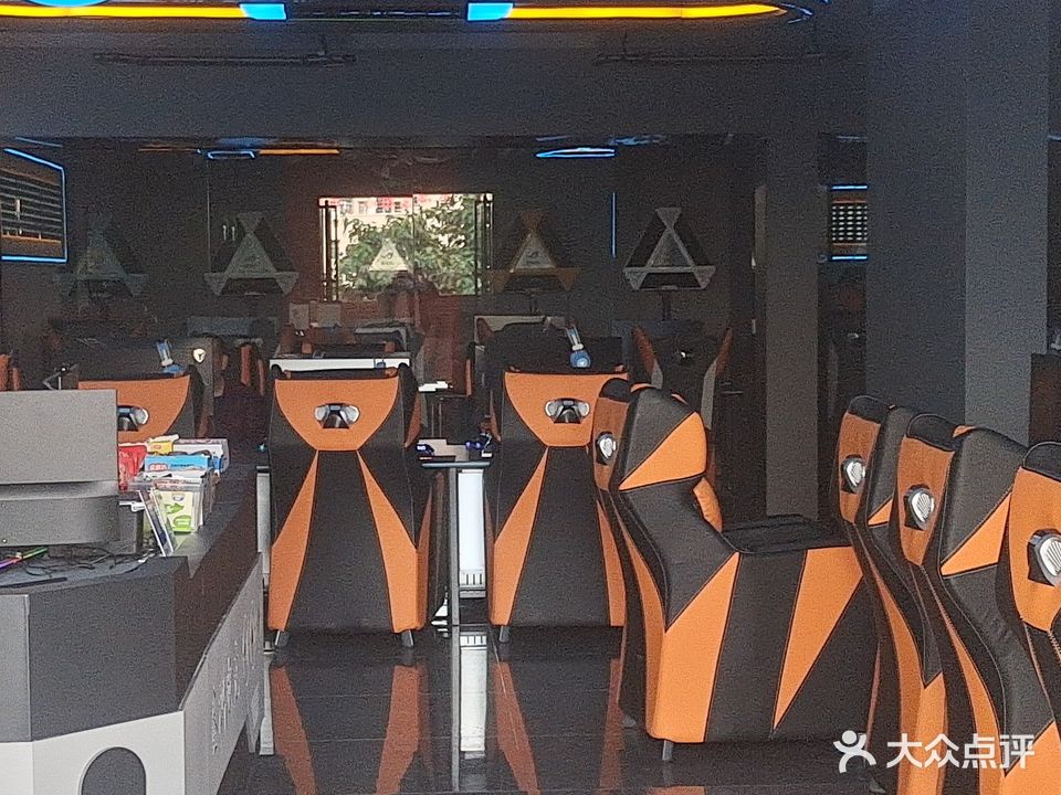 鑫鸿电竞馆