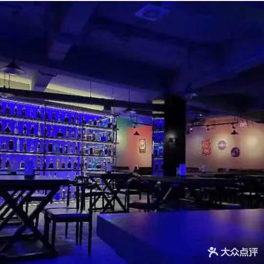 玥色鸭仔饭店(上坡塘店)