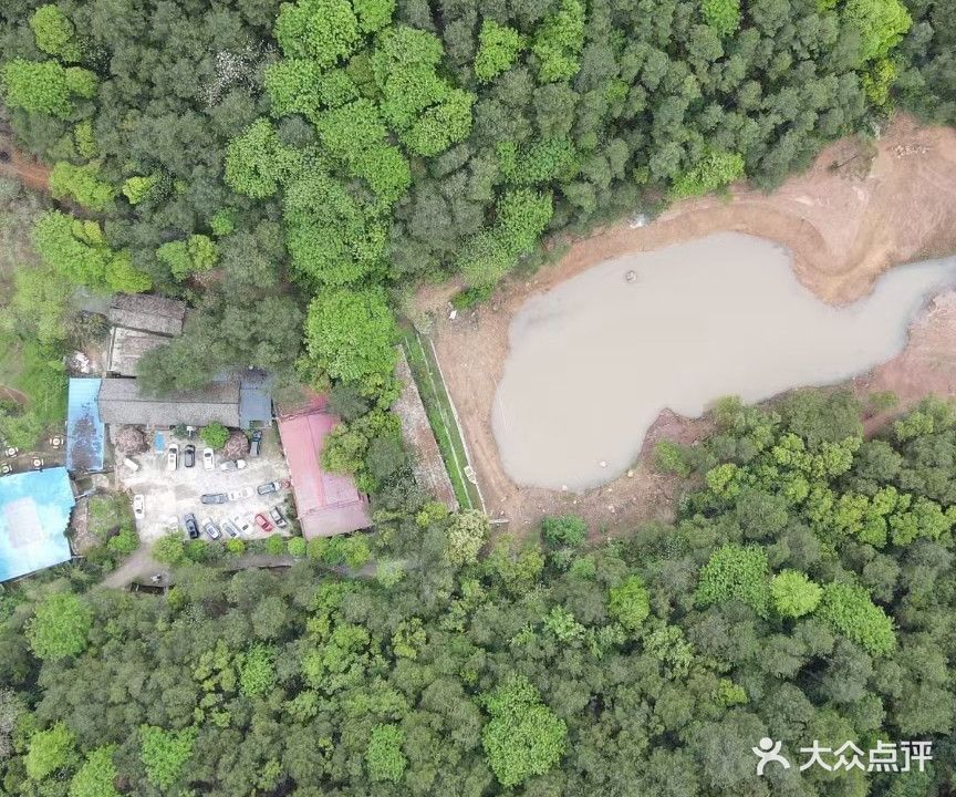 龙泉山庄