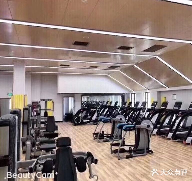 磐石游泳健身