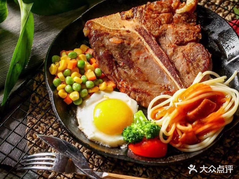 尊莱客牛排披萨(天鸿世贸广场店)