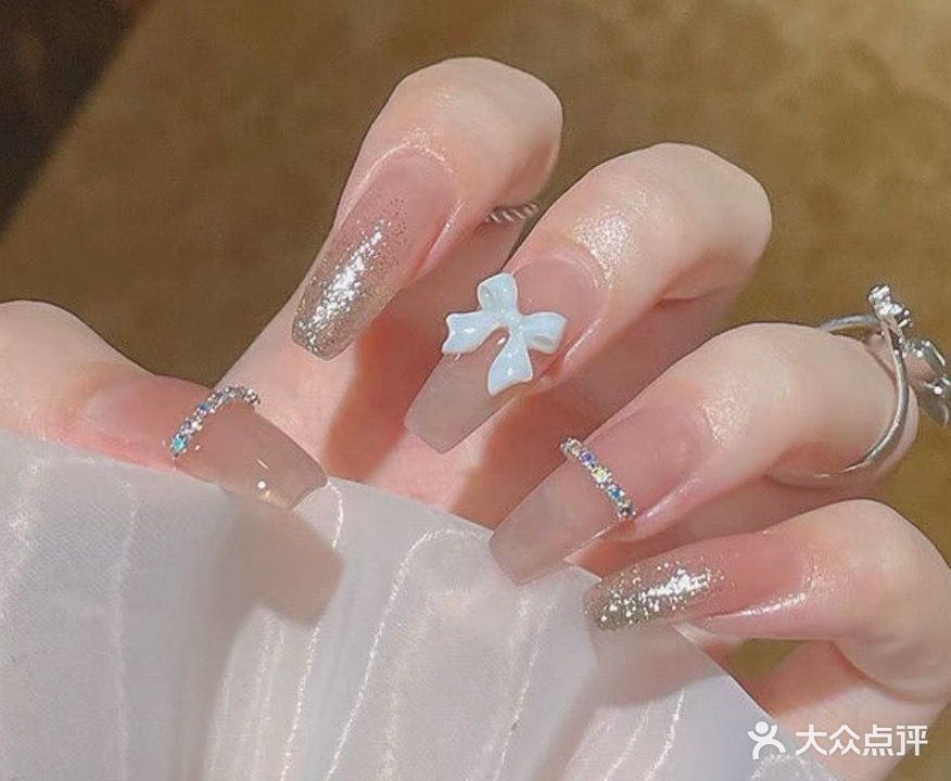 U·m尤米美甲美睫纹绣
