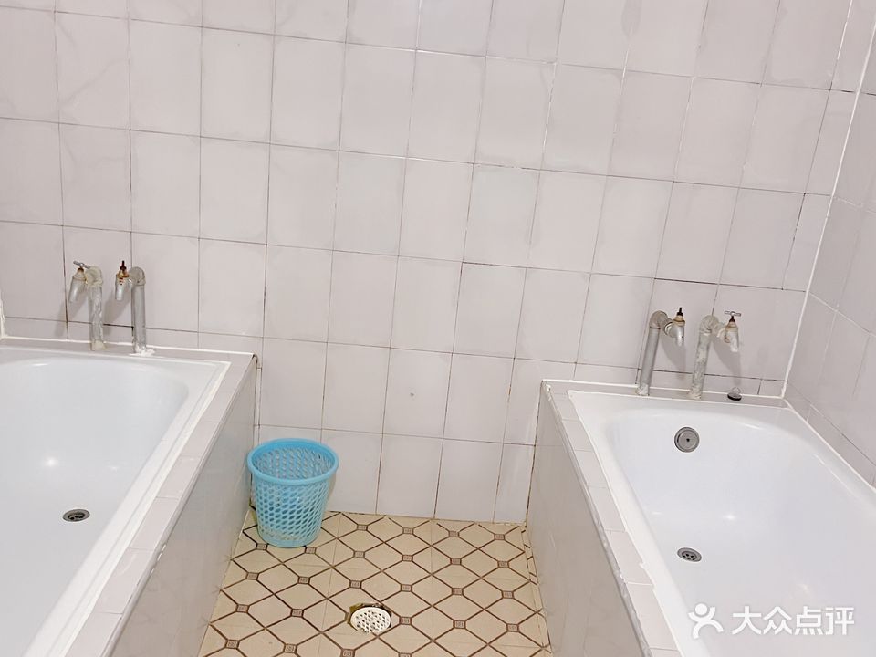 亚泰浴池