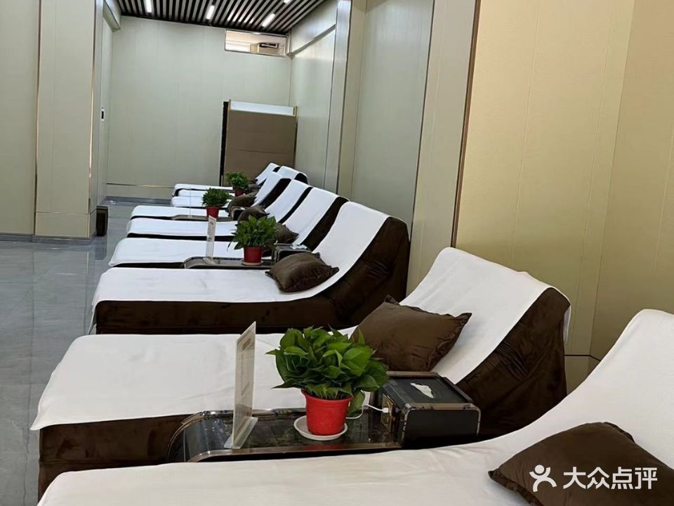 艾足康修脚足道(丽景店)