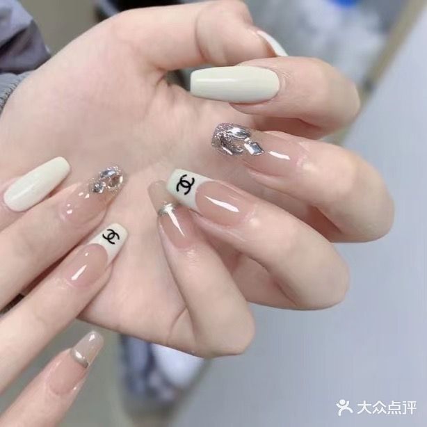 安肤堂美容美甲