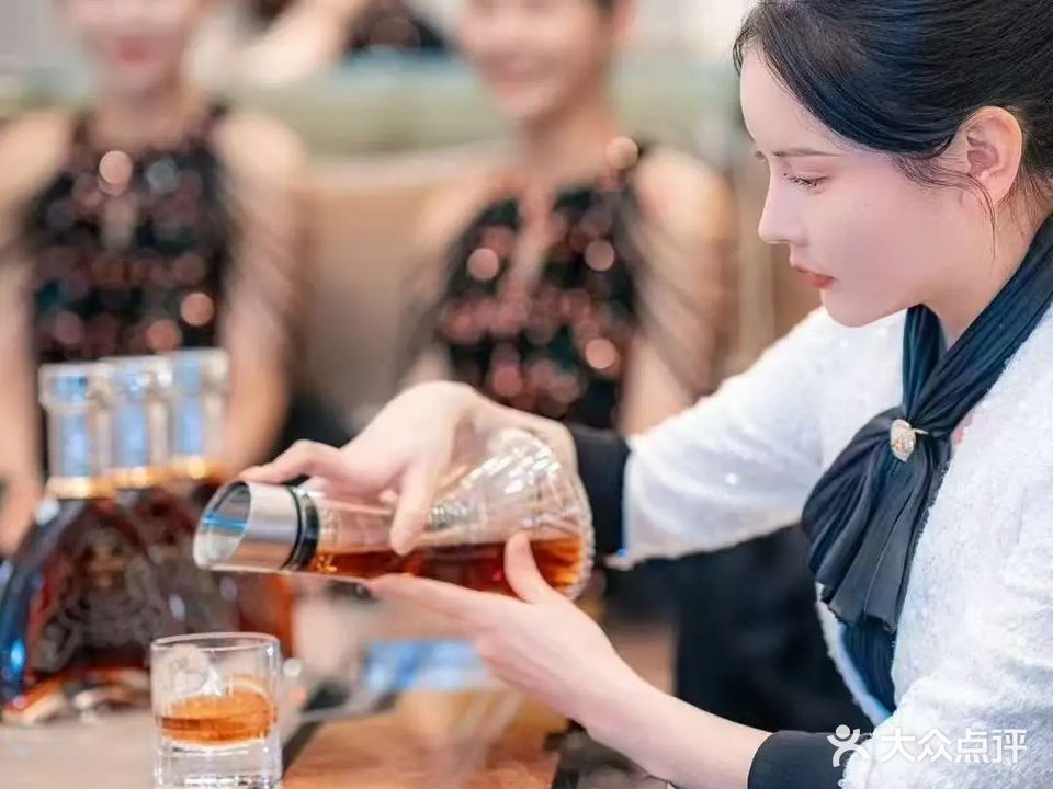 富悦万丽KTV(中环西路店)
