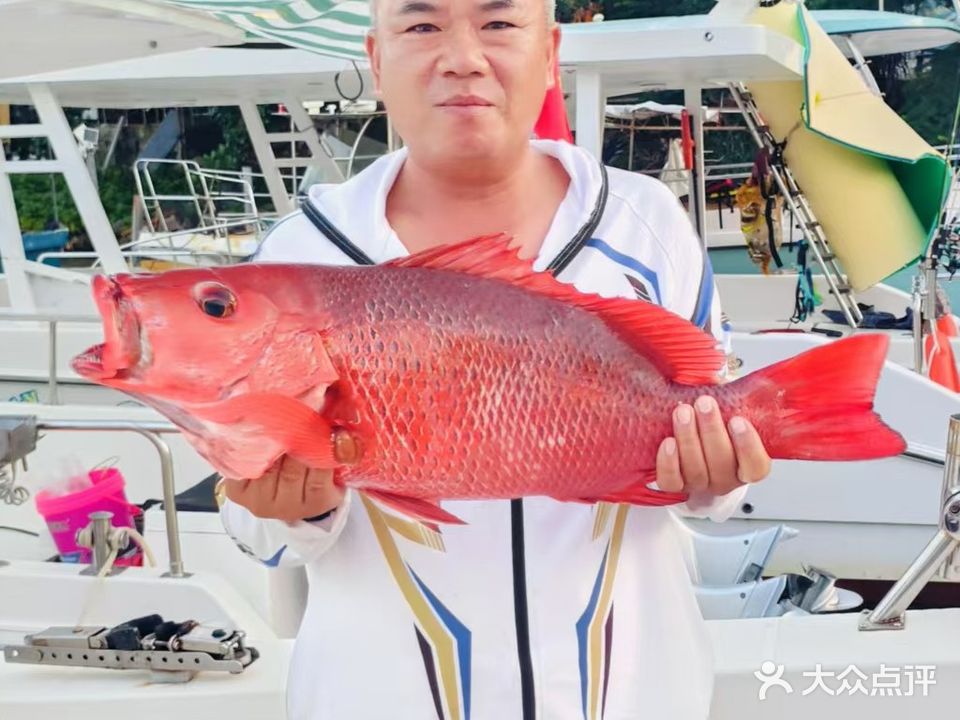 老男孩游艇海钓俱乐部