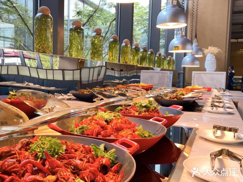南昌华侨城福朋喜来登酒店·宜客乐自助餐厅