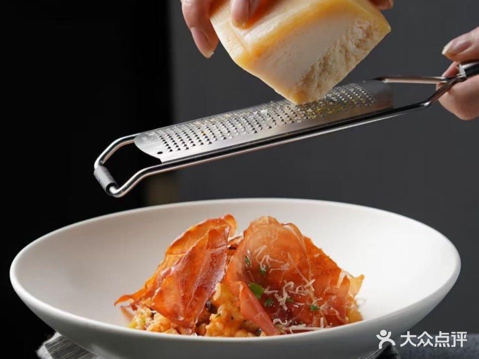 晕染一家陪你奔赴绚烂的轻食餐厅