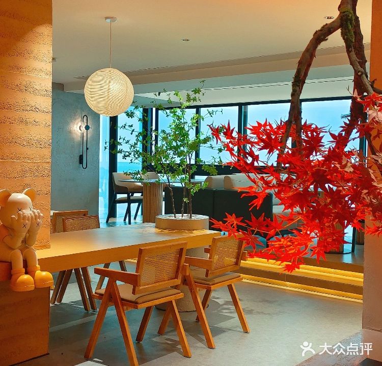 LEO咖啡·西餐·酒馆(高空江景店)