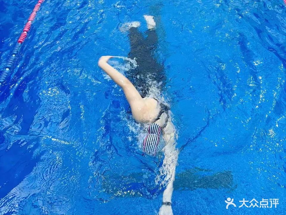 锐泳全民游泳中心