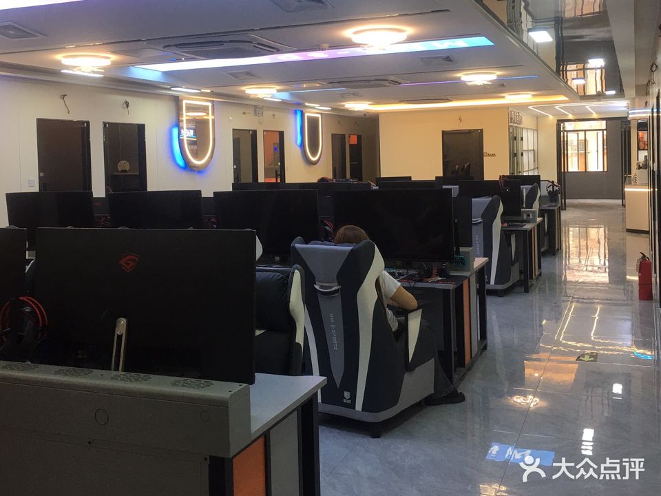 明明网吧(太和路店)