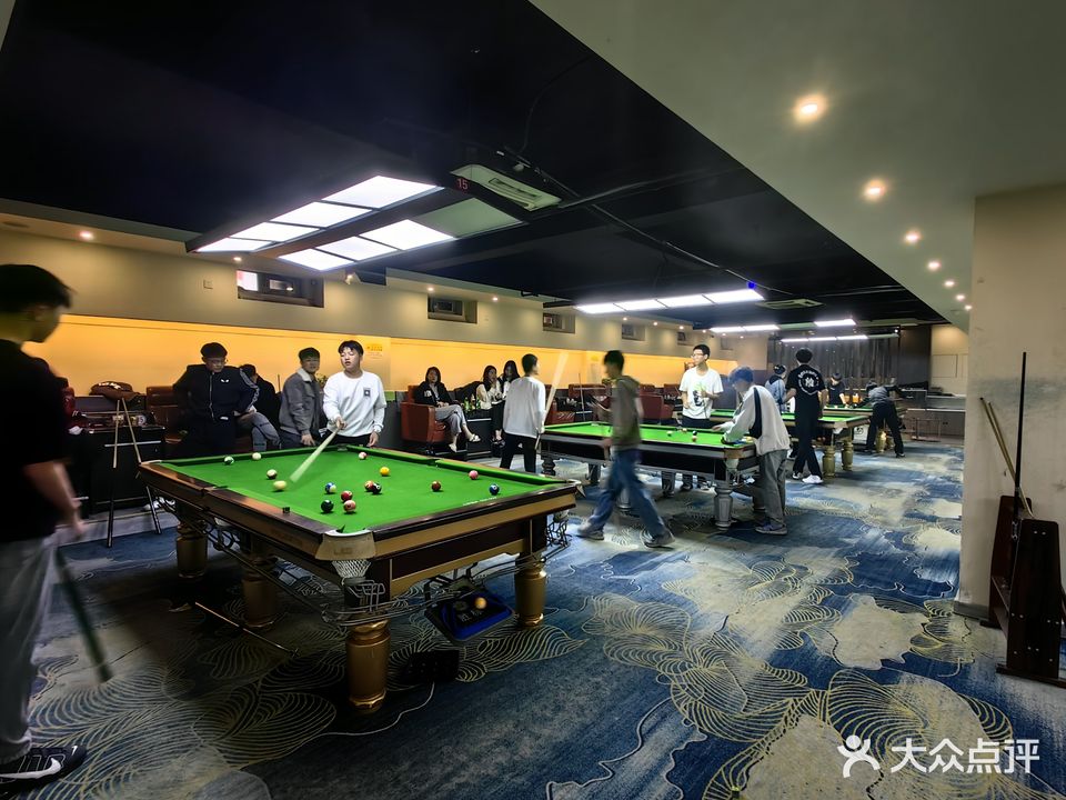星云乔氏台球俱乐部(松州路店)