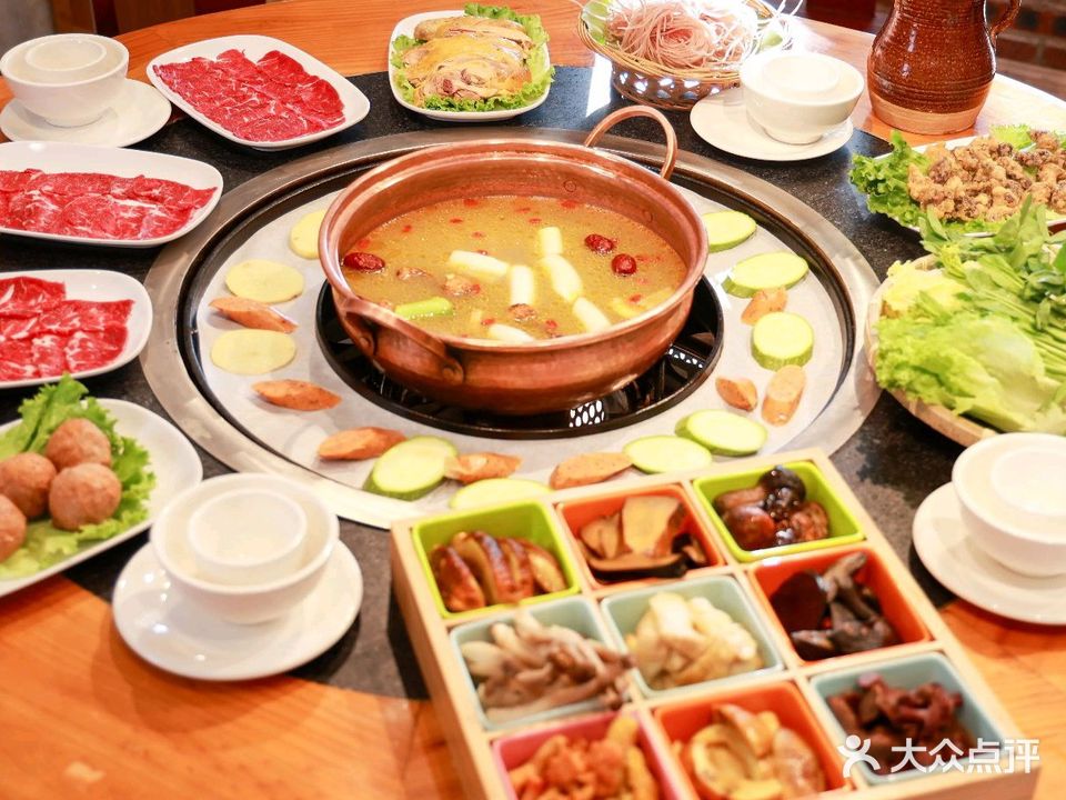 清真·帕西傣酸菜牛肉火锅·野生菌(下关漾濞路店)