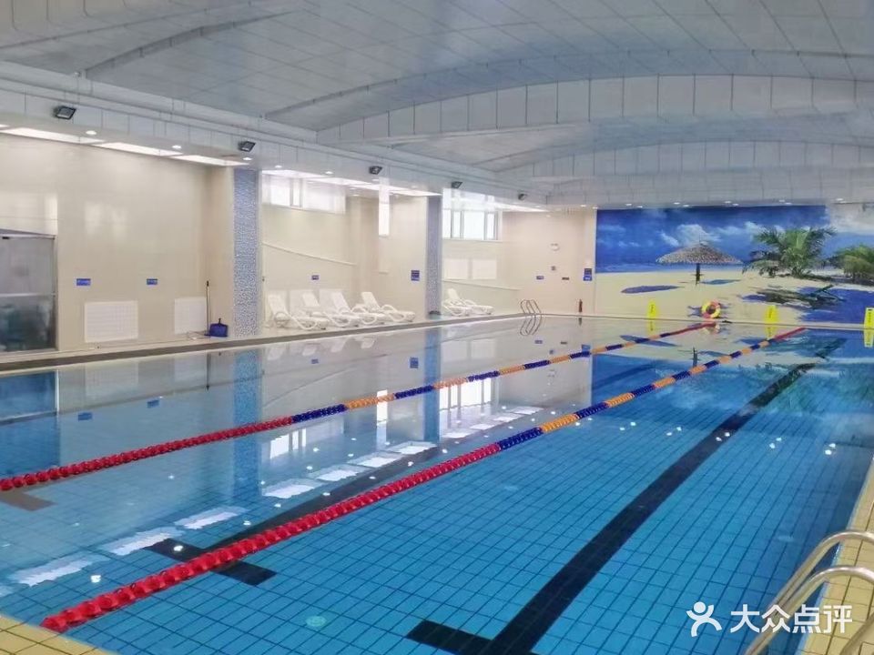 大正莅江游泳馆