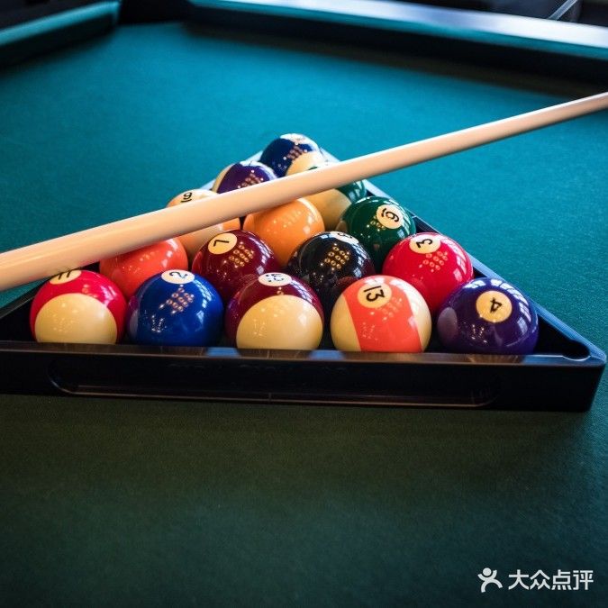 牛顿台球俱乐部(金域华府店)