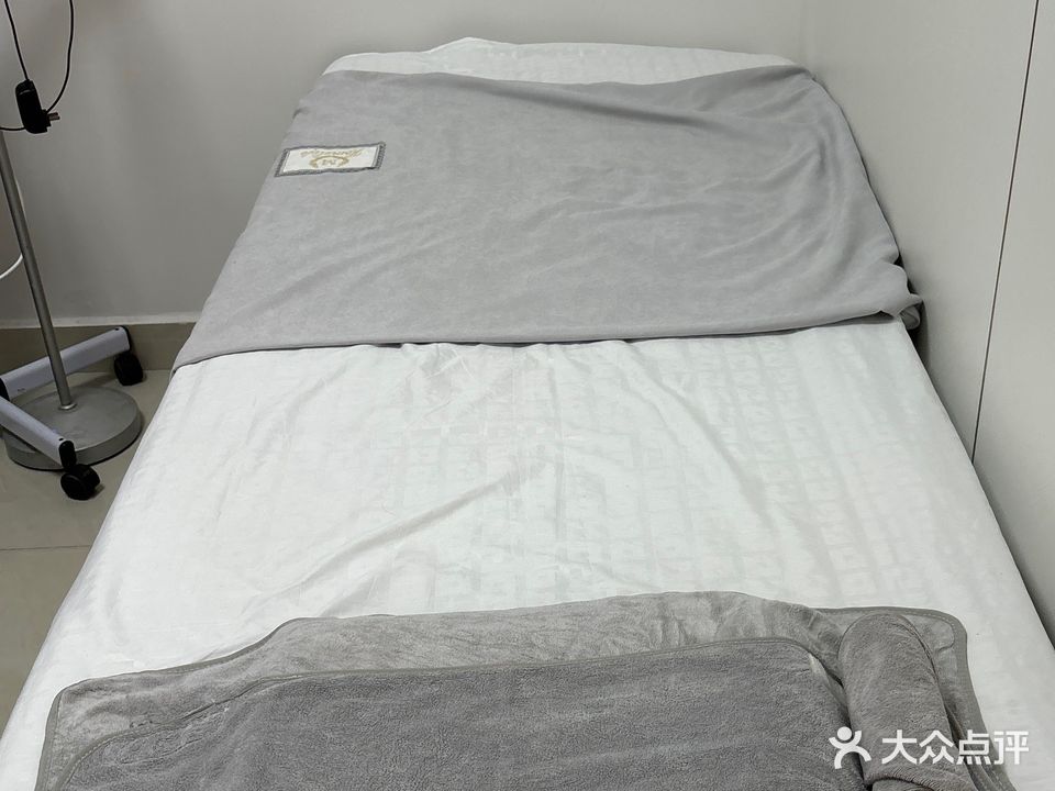 轻颜皮肤管理