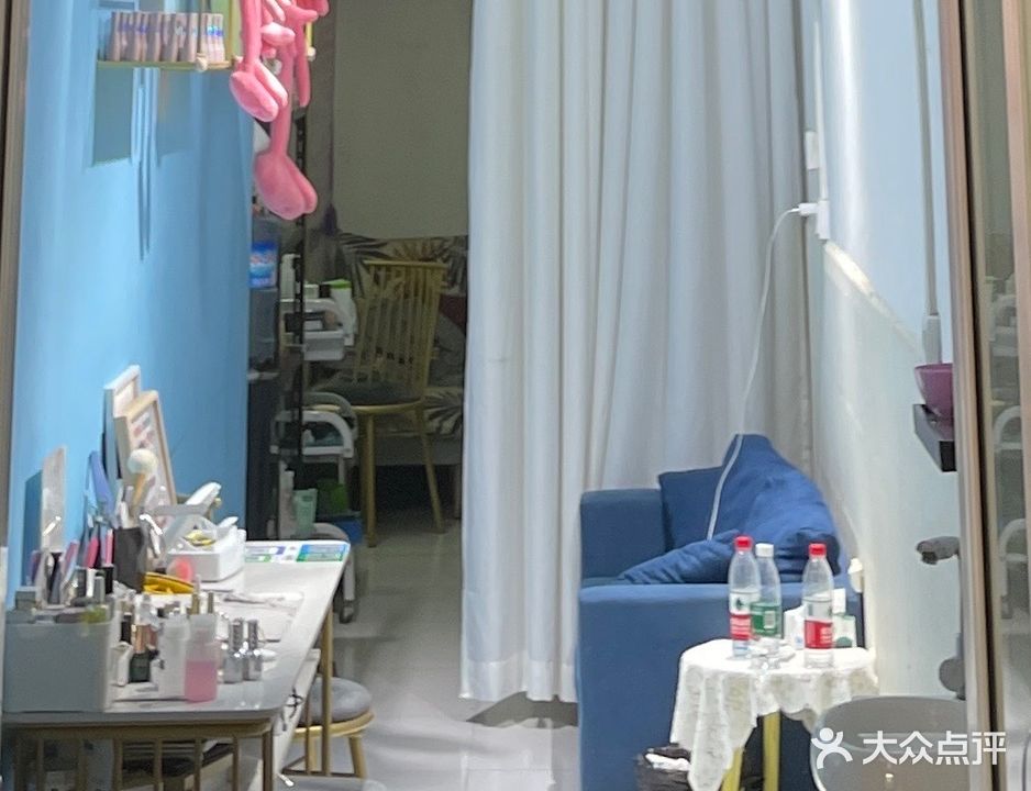 格子美甲
