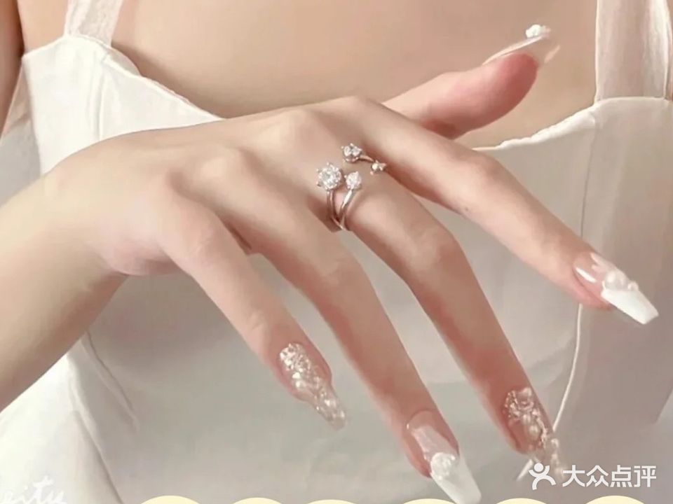 美丽女王美容美甲(福升商场店)