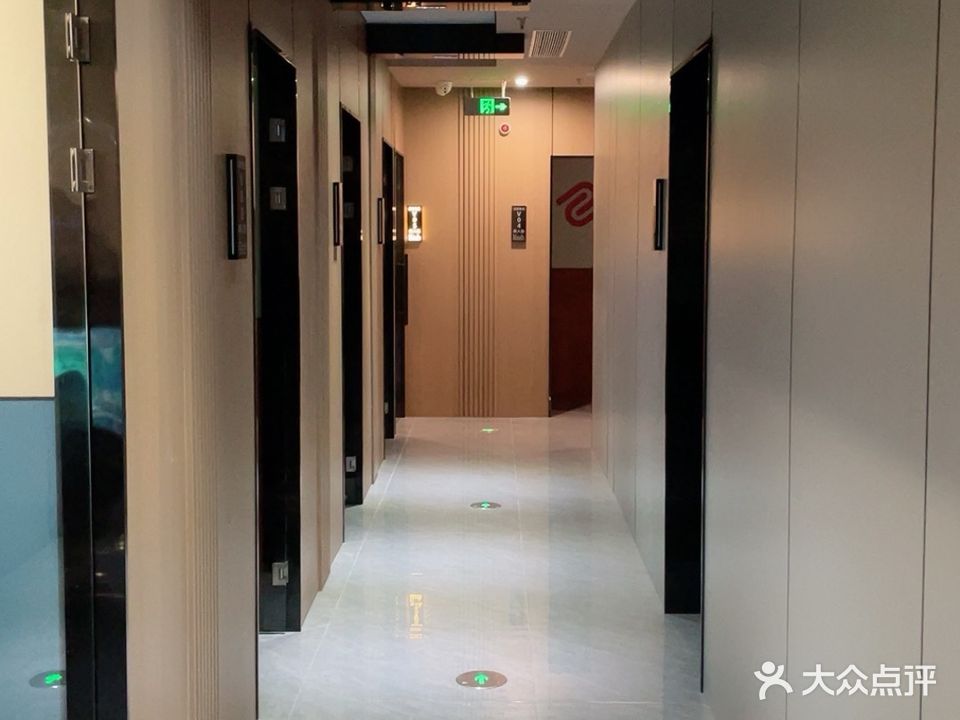 蓝鹰网吧(昌盛中路店)