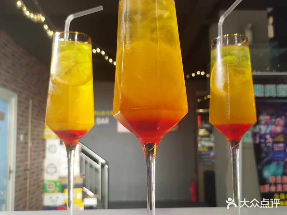 晚风音乐酒吧