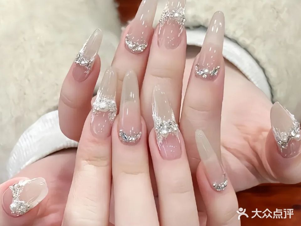 小师妹·美甲美睫纹绣(鼎盛店)