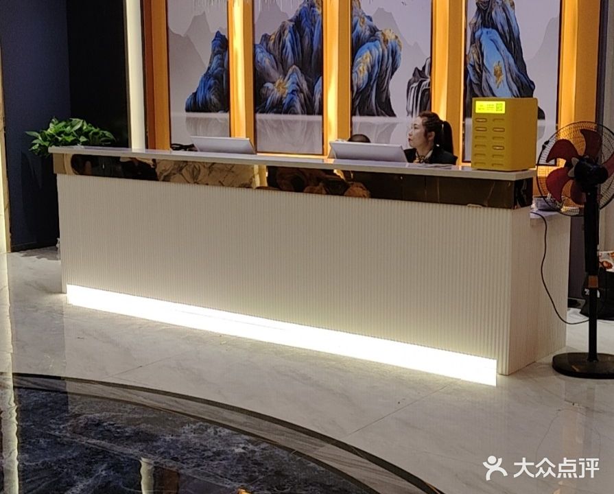 云朵k歌(颐宏大厦A座店)