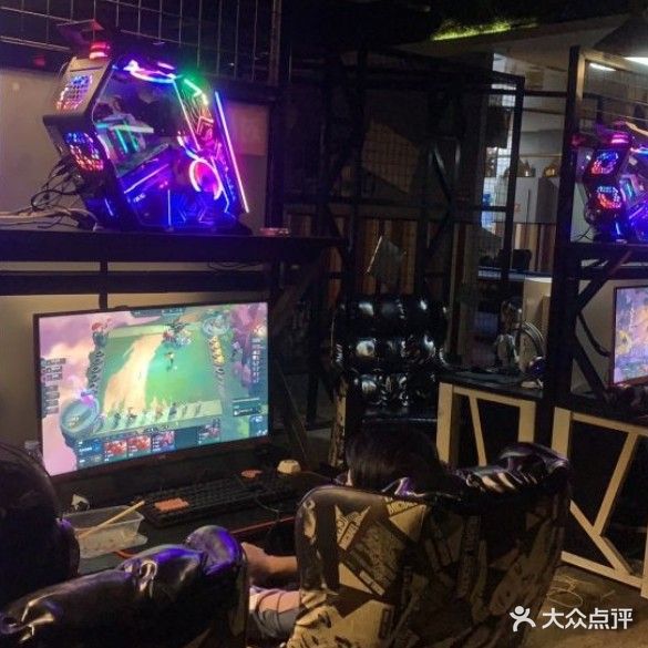 森林网吧(锦桥北路店)