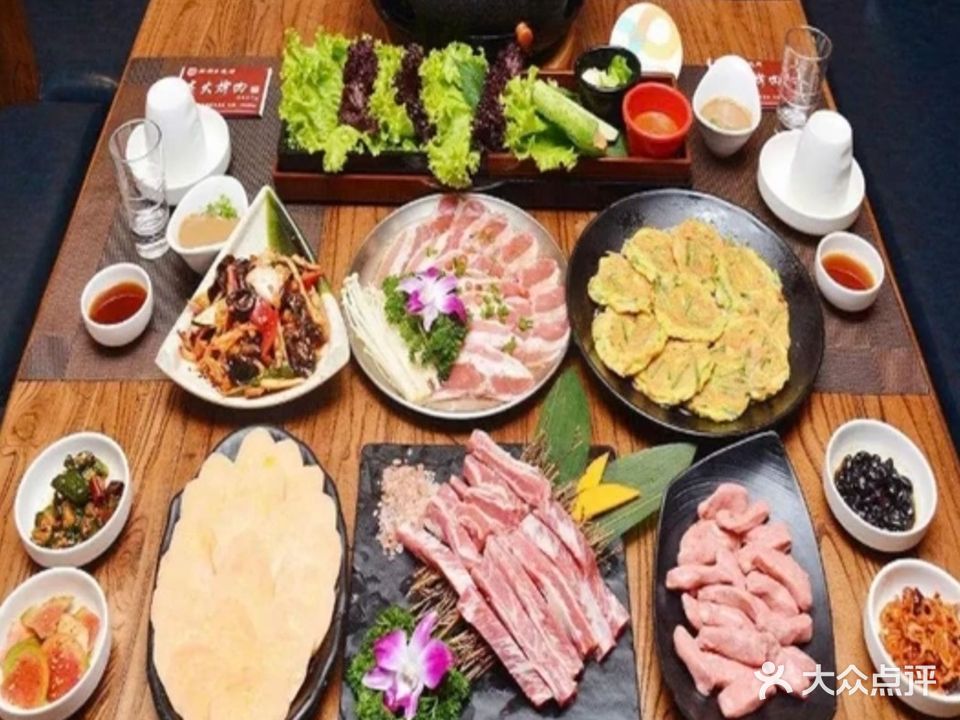 牛牛鲜炭火烤肉(七彩商业广场店)
