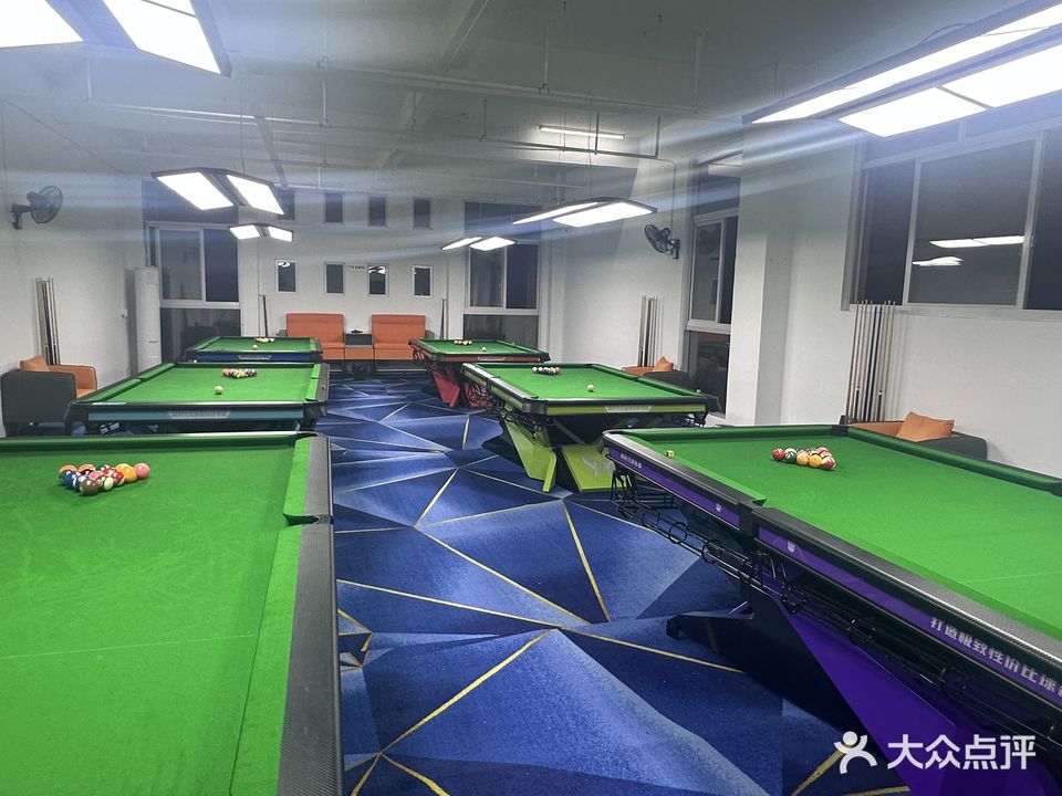 心杆24小时自助台球