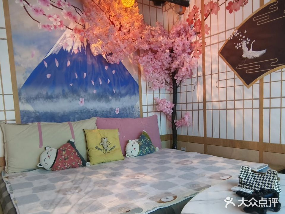 聚青春主题影咖(信誉楼店)