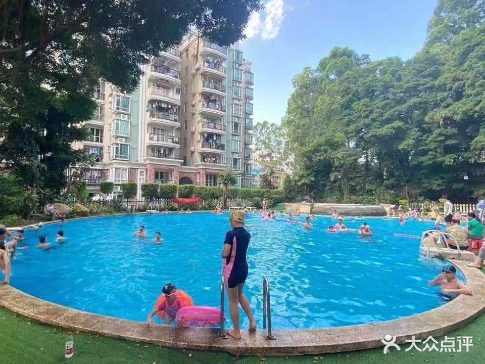 新燕花园会所-游泳场