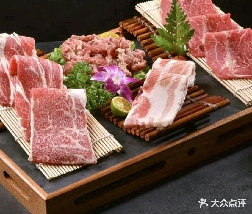 首尔朴宝·炭火烤肉(交大店)
