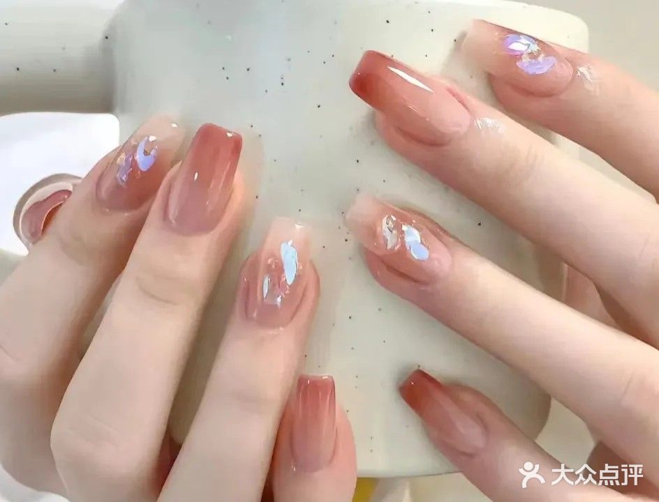 美美嫱美甲美睫(百盛购物中心西南商都店)