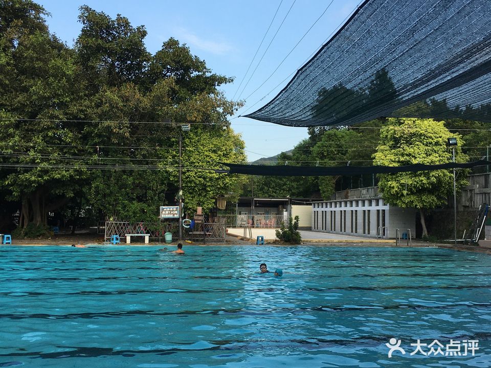 御水台山泉泳池