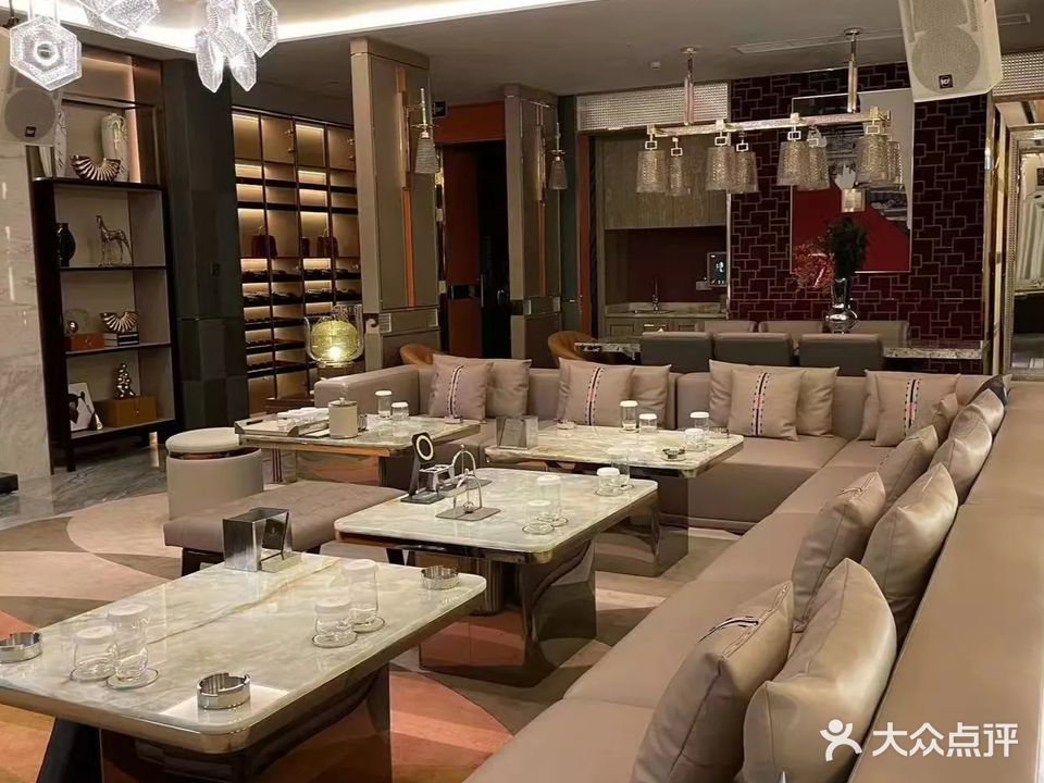 晓Bar