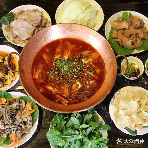 巅西味道铜瓢牛肉火锅(开发区店)