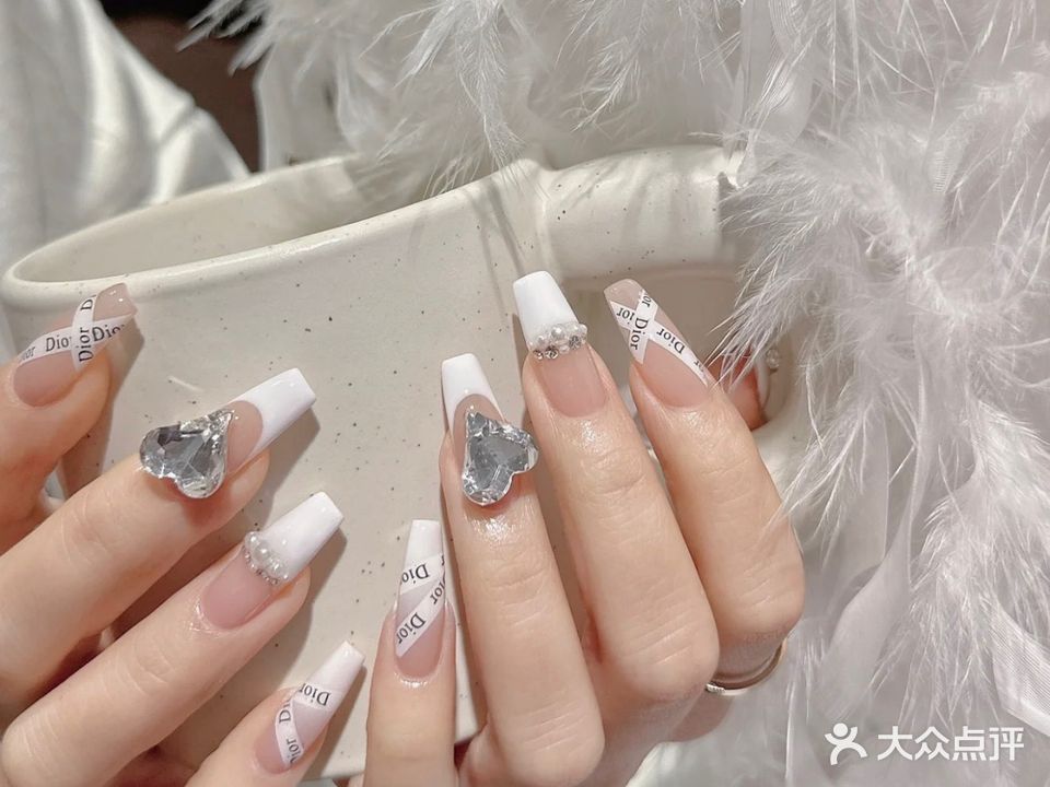 希儿美甲