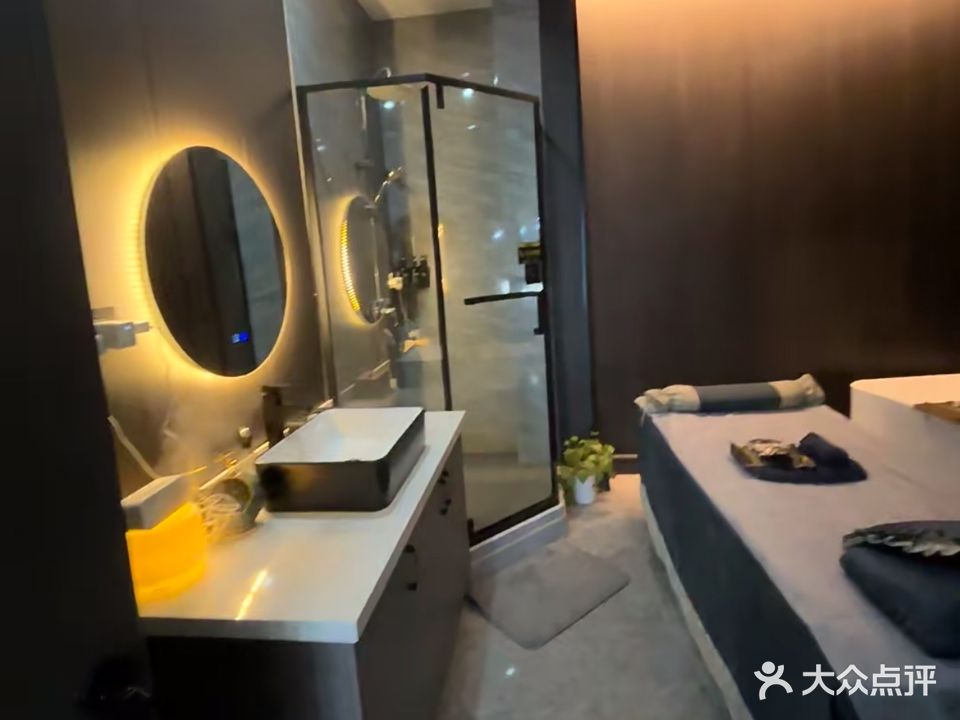 悦金湾足疗SPA