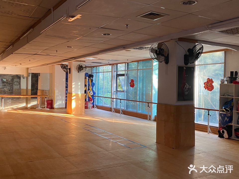 广西非凡跆拳道俱乐部(新兴大厦B栋办公楼店)