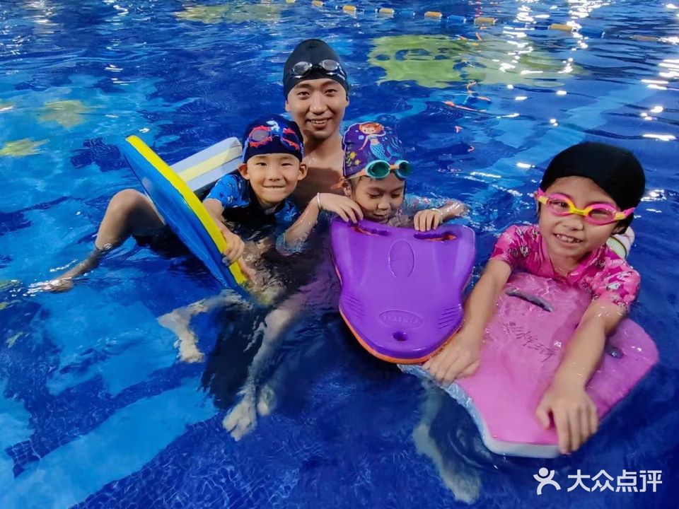 中海金沙湾游泳馆