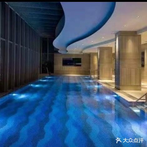 希尔顿逸林·游泳健身中心(五缘湾店)